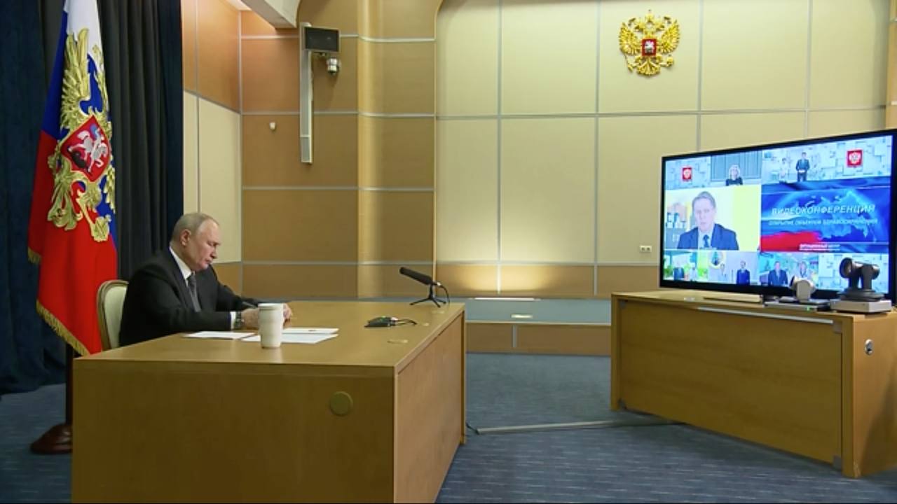 Михаил Мурашко доложил Президенту РФ Владимиру Путину о развитии детского здравоохранения 