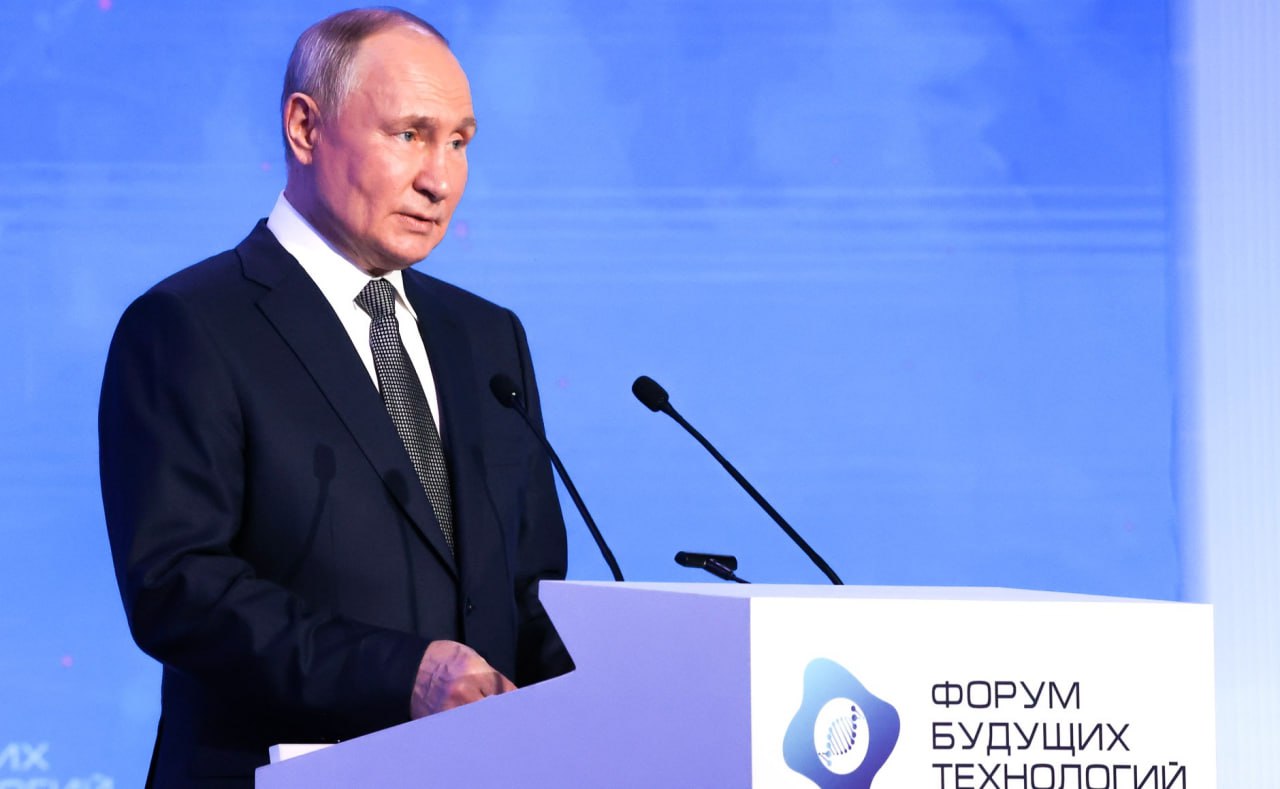 Владимир Путин: За последние годы удалось существенно укрепить первичное звено здравоохранения — построены новые и оснащены существующие поликлиники и районные больницы 
