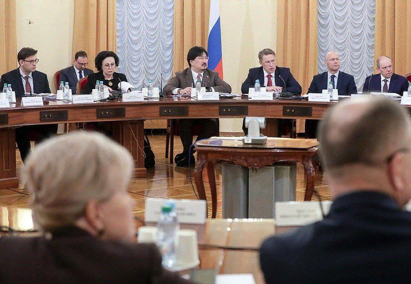 Михаил Мурашко принял участие в заседании комитета Госдумы по охране здоровья